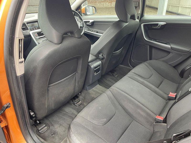 Volvo S60 2.0 D3 SE Saloon 4dr Diesel Manual Euro 5 (163 ps) 4dr Manual 2026