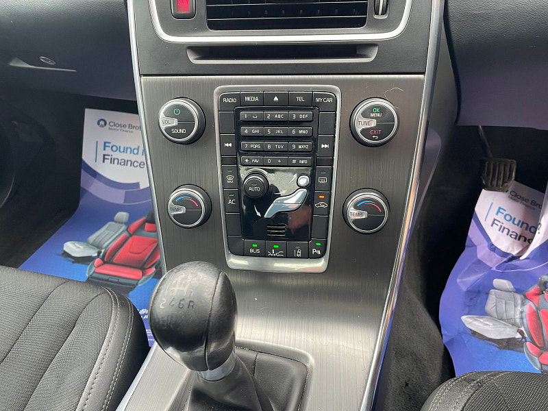 Volvo S60 2.0 D3 SE Saloon 4dr Diesel Manual Euro 5 (163 ps) 4dr Manual 2026