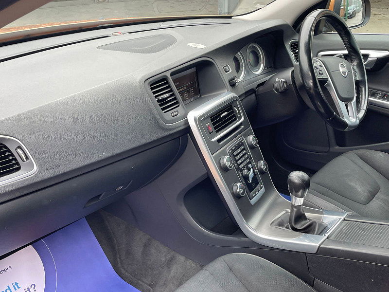 Volvo S60 2.0 D3 SE Saloon 4dr Diesel Manual Euro 5 (163 ps) 4dr Manual 2026