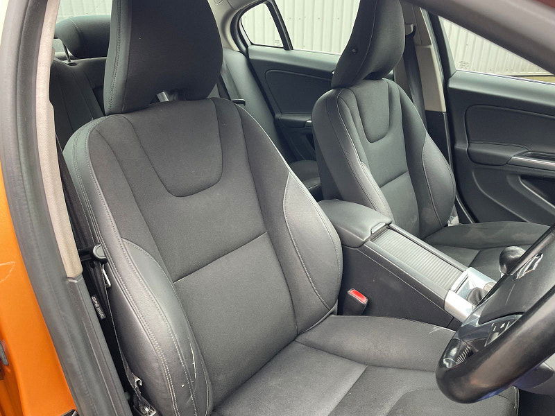 Volvo S60 2.0 D3 SE Saloon 4dr Diesel Manual Euro 5 (163 ps) 4dr Manual 2026