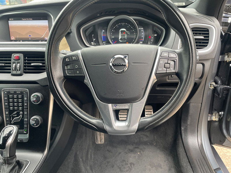 Volvo V40 2.0 D3 R-Design Nav Plus Hatchback 5dr Diesel Auto Euro 6 (s/s) (150 ps) 5dr Automatic 2025