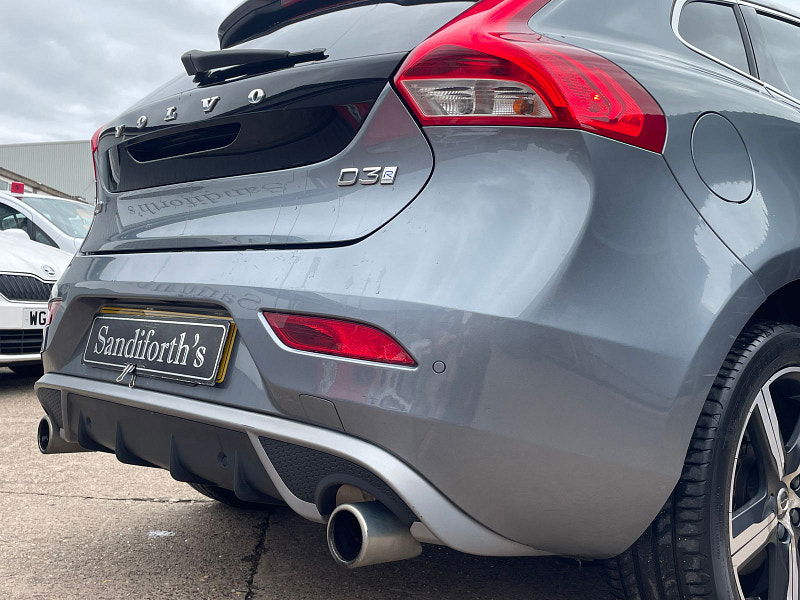 Volvo V40 2.0 D3 R-Design Nav Plus Hatchback 5dr Diesel Auto Euro 6 (s/s) (150 ps) 5dr Automatic 2025