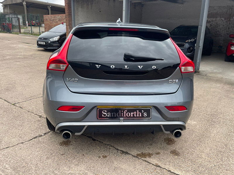Volvo V40 2.0 D3 R-Design Nav Plus Hatchback 5dr Diesel Auto Euro 6 (s/s) (150 ps) 5dr Automatic 2025