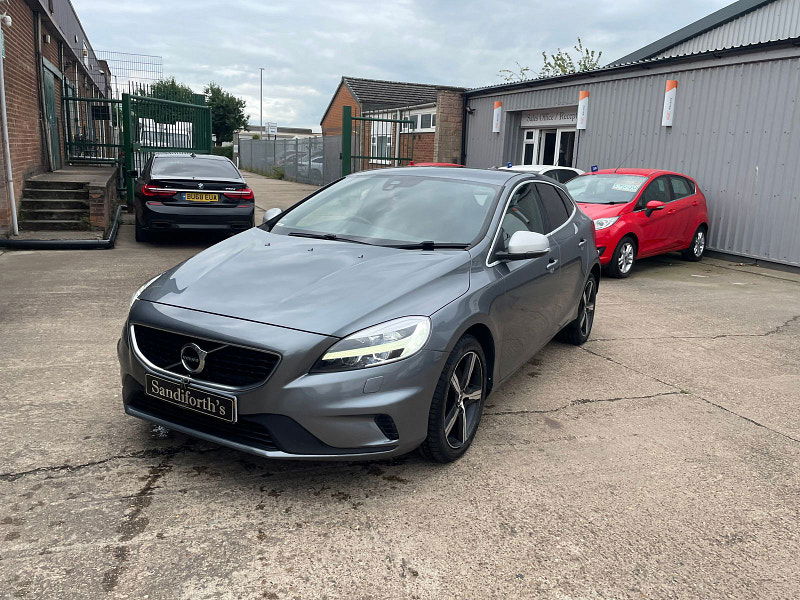 Volvo V40 2.0 D3 R-Design Nav Plus Hatchback 5dr Diesel Auto Euro 6 (s/s) (150 ps) 5dr Automatic 2025