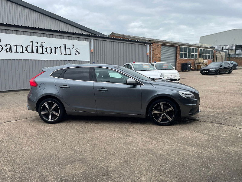 Volvo V40 2.0 D3 R-Design Nav Plus Hatchback 5dr Diesel Auto Euro 6 (s/s) (150 ps) 5dr Automatic 2025