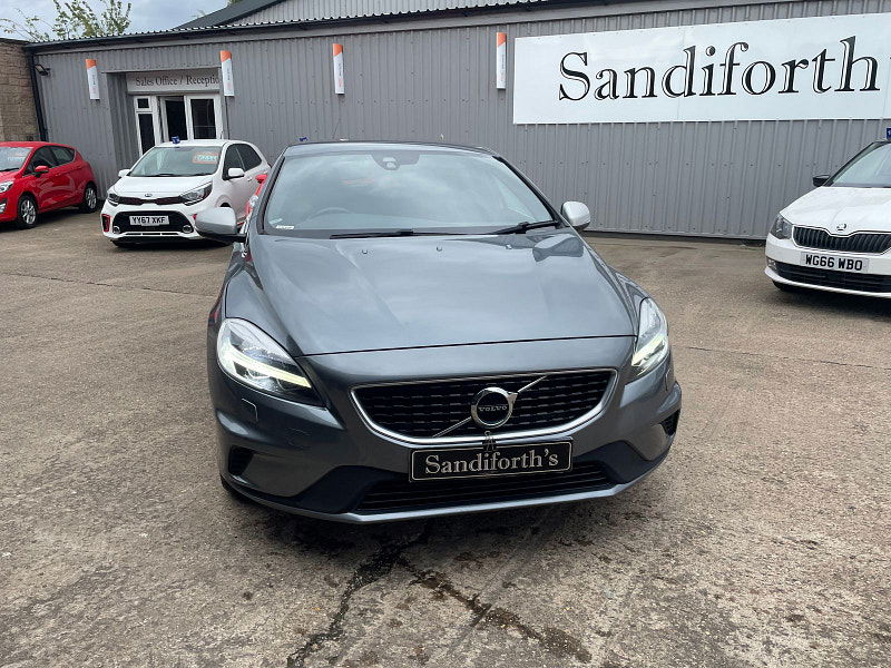 Volvo V40 2.0 D3 R-Design Nav Plus Hatchback 5dr Diesel Auto Euro 6 (s/s) (150 ps) 5dr Automatic 2025