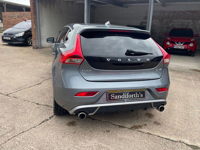 Volvo V40 2.0 D3 R-Design Nav Plus Hatchback 5dr Diesel Auto Euro 6 (s/s) (150 ps) 5dr Automatic 2025