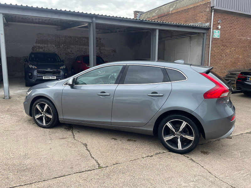 Volvo V40 2.0 D3 R-Design Nav Plus Hatchback 5dr Diesel Auto Euro 6 (s/s) (150 ps) 5dr Automatic 2025