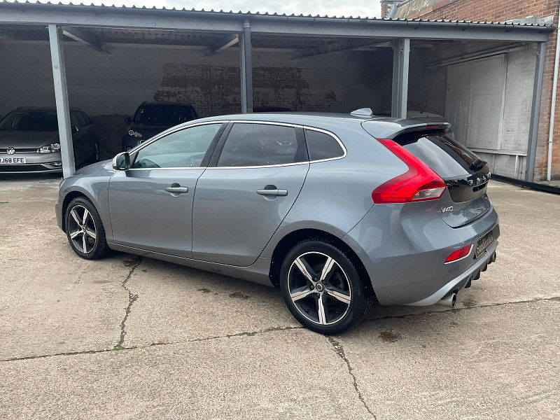 Volvo V40 2.0 D3 R-Design Nav Plus Hatchback 5dr Diesel Auto Euro 6 (s/s) (150 ps) 5dr Automatic 2025