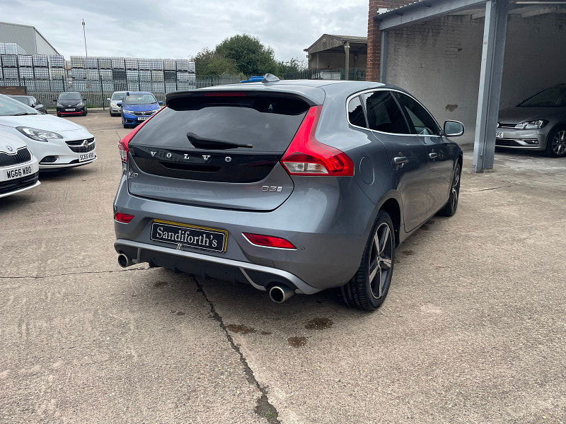 Volvo V40 2.0 D3 R-Design Nav Plus Hatchback 5dr Diesel Auto Euro 6 (s/s) (150 ps) 5dr Automatic 2025