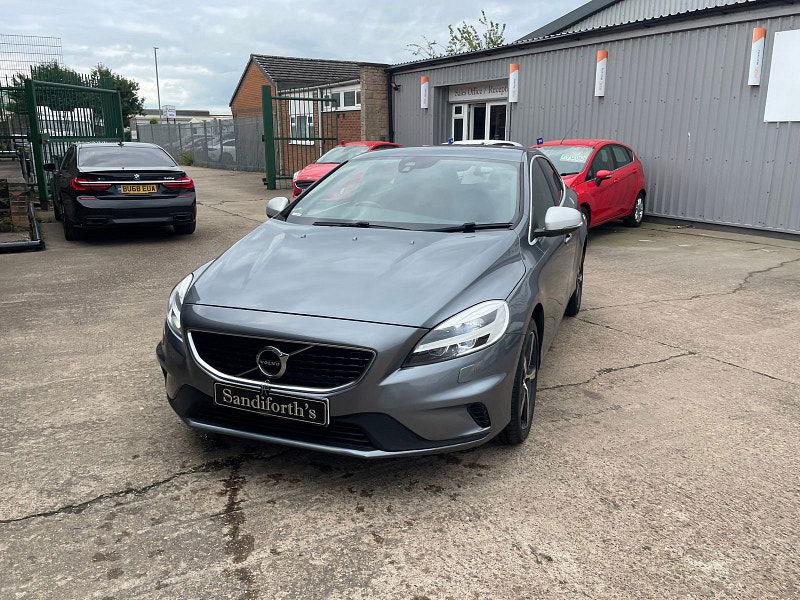 Volvo V40 2.0 D3 R-Design Nav Plus Hatchback 5dr Diesel Auto Euro 6 (s/s) (150 ps) 5dr Automatic 2025
