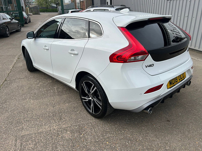 Volvo V40 2.0 T3 GPF R-Design Pro Hatchback 5dr Petrol Manual Euro 6 (s/s) (152 ps) 5dr Manual 2026