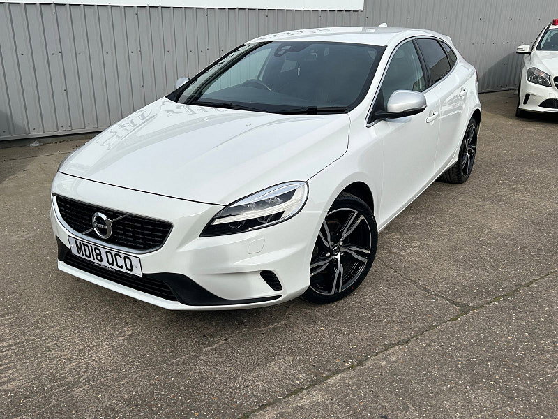 Volvo V40 2.0 T3 GPF R-Design Pro Hatchback 5dr Petrol Manual Euro 6 (s/s) (152 ps) 5dr Manual 2026