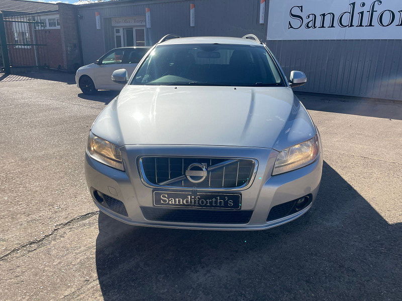 Volvo V70 2.0D SE Estate 5dr Diesel Manual Euro 4 (136 ps) 5dr Manual 2025