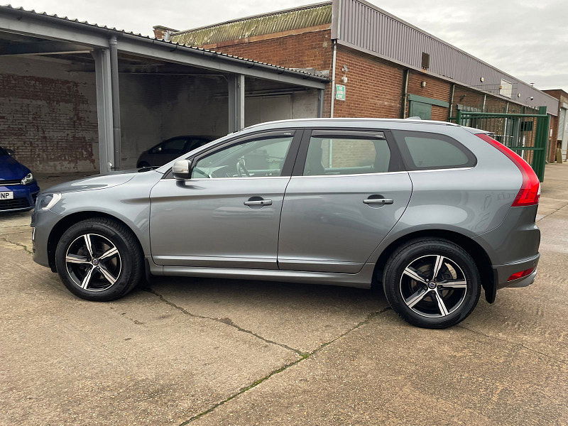 Volvo XC60 2.4 D5 R-Design Lux Nav SUV 5dr Diesel Auto AWD Euro 6 (s/s) (220 ps) 5dr Automatic 2026