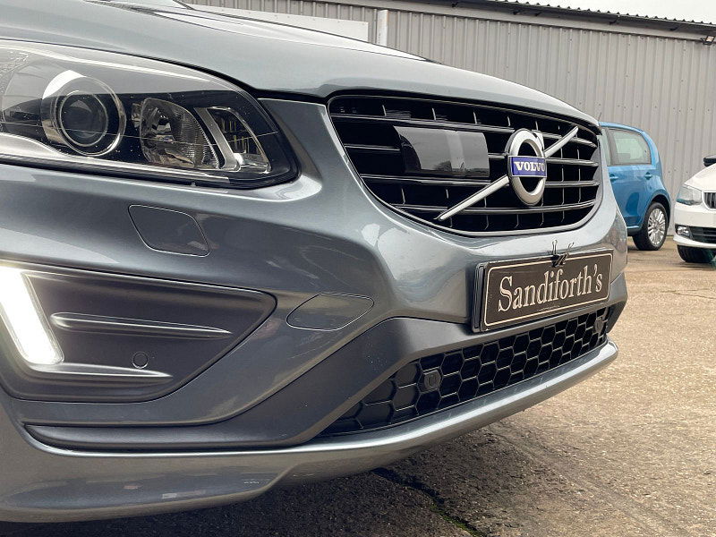 Volvo XC60 2.4 D5 R-Design Lux Nav SUV 5dr Diesel Auto AWD Euro 6 (s/s) (220 ps) 5dr Automatic 2026