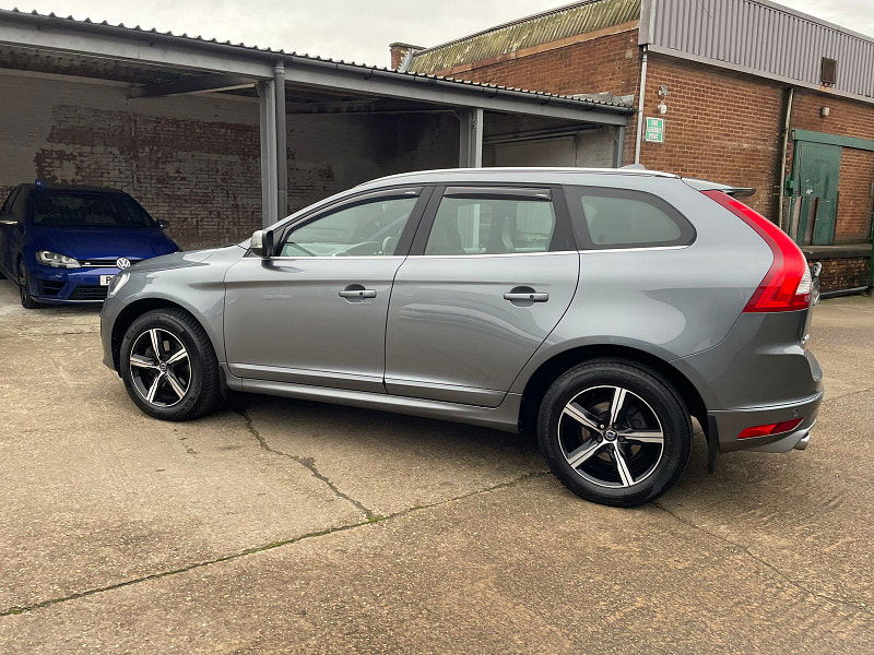 Volvo XC60 2.4 D5 R-Design Lux Nav SUV 5dr Diesel Auto AWD Euro 6 (s/s) (220 ps) 5dr Automatic 2026