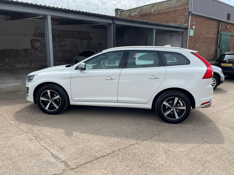 Volvo XC60 2.4 D5 R-Design Lux Nav SUV 5dr Diesel Auto AWD Euro 6 (s/s) (220 ps) Only 1 Former Keeper, 7 Services 5dr Automatic 2026