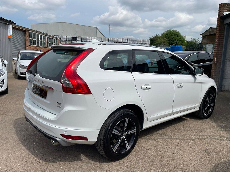 Volvo XC60 2.4 D5 R-Design Lux Nav SUV 5dr Diesel Auto AWD Euro 6 (s/s) (220 ps) Only 1 Former Keeper, 7 Services 5dr Automatic 2026
