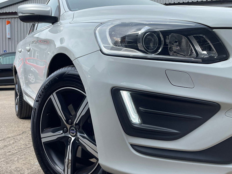Volvo XC60 2.4 D5 R-Design Lux Nav SUV 5dr Diesel Auto AWD Euro 6 (s/s) (220 ps) Only 1 Former Keeper, 7 Services 5dr Automatic 2026