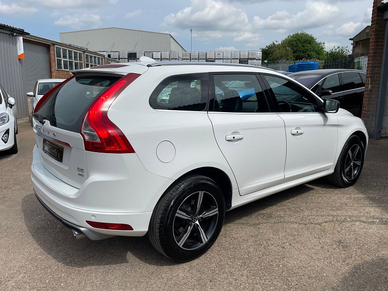 Volvo XC60 2.4 D5 R-Design Lux Nav SUV 5dr Diesel Auto AWD Euro 6 (s/s) (220 ps) Only 1 Former Keeper, 7 Services 5dr Automatic 2026