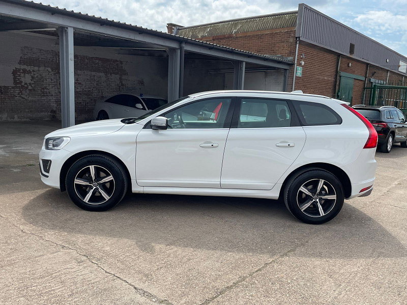 Volvo XC60 2.4 D5 R-Design Lux Nav SUV 5dr Diesel Auto AWD Euro 6 (s/s) (220 ps) Only 1 Former Keeper, 7 Services 5dr Automatic 2026