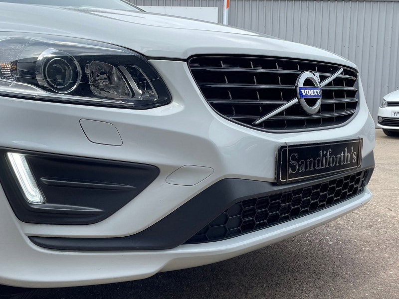 Volvo XC60 2.4 D5 R-Design Lux Nav SUV 5dr Diesel Auto AWD Euro 6 (s/s) (220 ps) Only 1 Former Keeper, 7 Services 5dr Automatic 2026