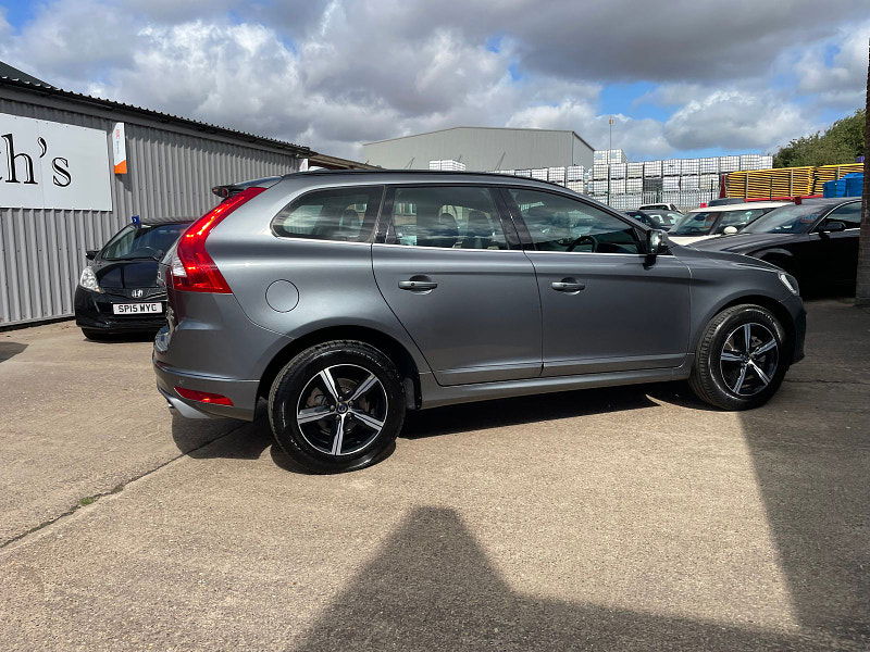 Volvo XC60 2.4 D5 R-Design Nav SUV 5dr Diesel Auto AWD Euro 6 (s/s) (220 ps) 1 Former Keeper, 6 Services 5dr Automatic 2024