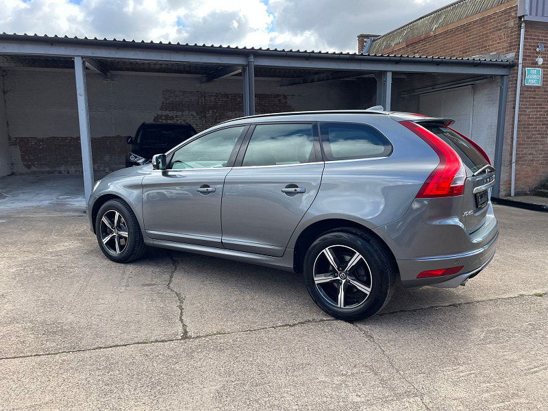 Volvo XC60 2.4 D5 R-Design Nav SUV 5dr Diesel Auto AWD Euro 6 (s/s) (220 ps) 1 Former Keeper, 6 Services 5dr Automatic 2024