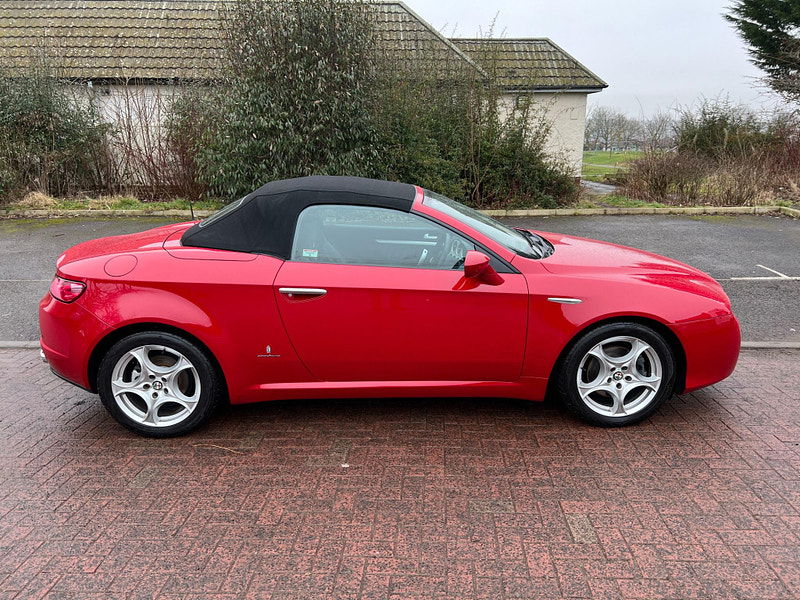 Alfa Romeo Spider 2.2 JTS 2dr 2dr Manual 2025