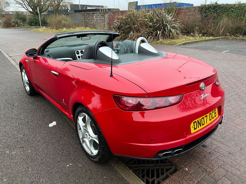 Alfa Romeo Spider 2.2 JTS 2dr 2dr Manual 2025