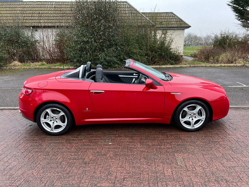 Alfa Romeo Spider 2.2 JTS 2dr 2dr Manual 2025