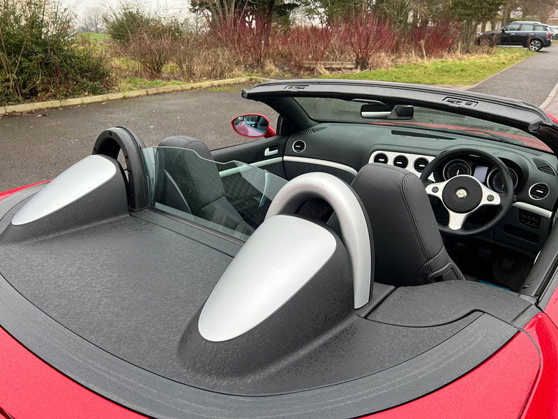 Alfa Romeo Spider 2.2 JTS 2dr 2dr Manual 2025