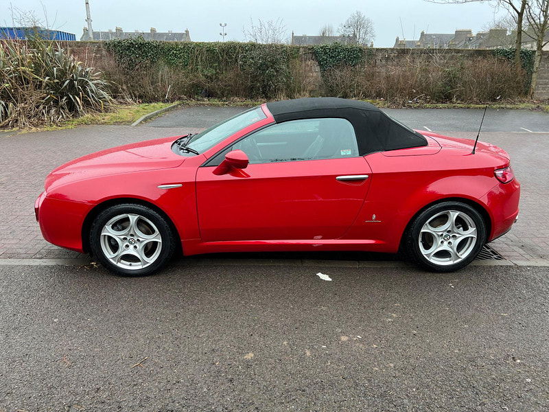 Alfa Romeo Spider 2.2 JTS 2dr 2dr Manual 2025