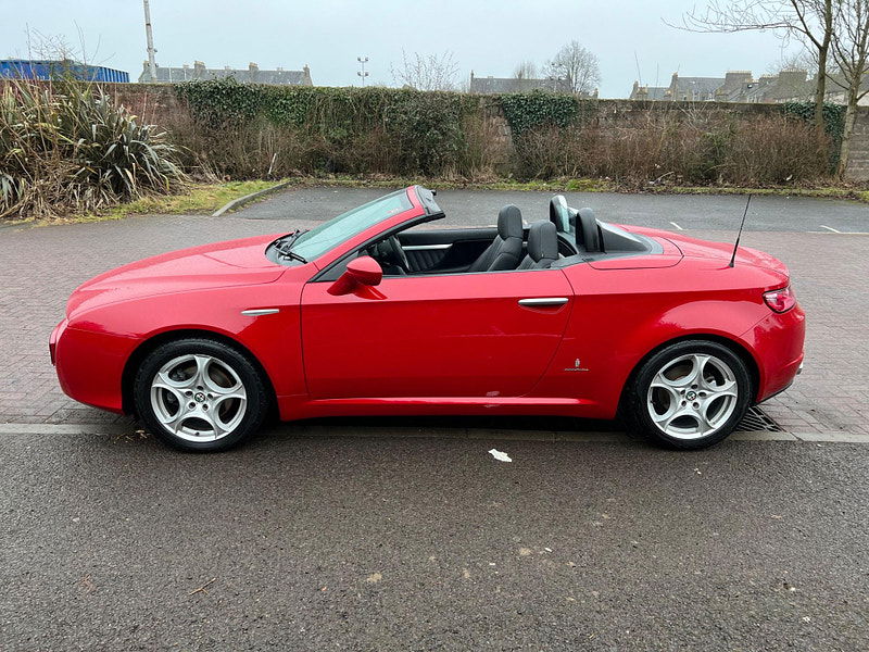 Alfa Romeo Spider 2.2 JTS 2dr 2dr Manual 2025