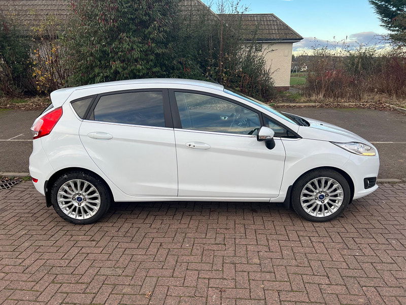 Ford Fiesta 1.0T EcoBoost Titanium Euro 5 (s/s) 5dr 5dr Manual 2024