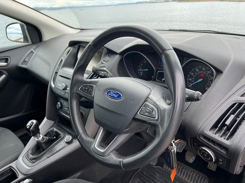 Ford Focus 1.0T EcoBoost Zetec Euro 6 (s/s) 5dr 5dr Manual 2025