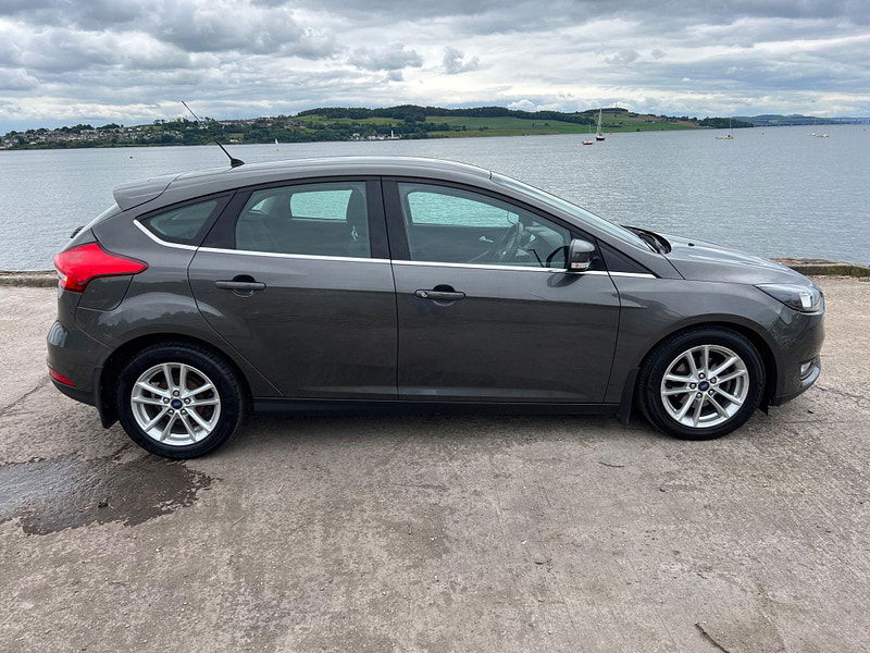 Ford Focus 1.0T EcoBoost Zetec Euro 6 (s/s) 5dr 5dr Manual 2025