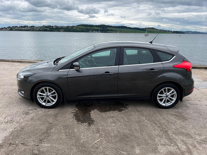 Ford Focus 1.0T EcoBoost Zetec Euro 6 (s/s) 5dr 5dr Manual 2025