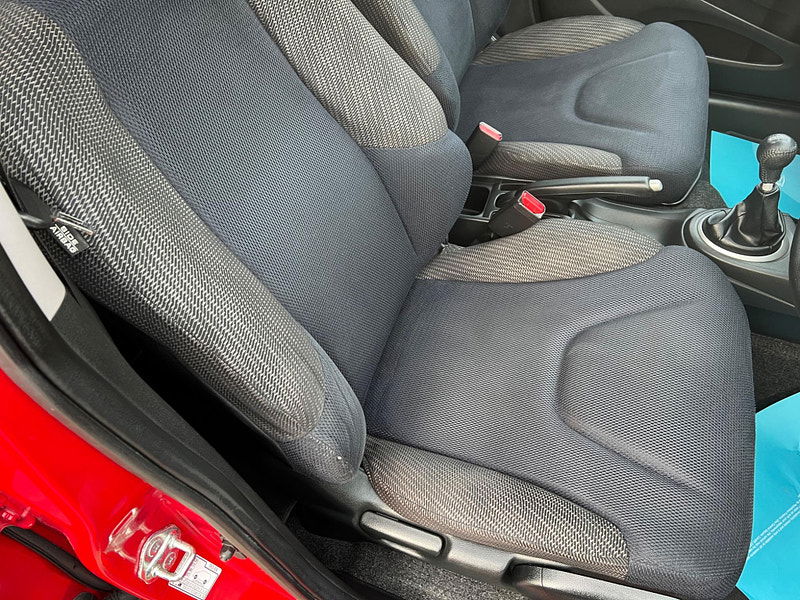 Honda Jazz 1.4 i-VTEC ES Plus Euro 5 5dr 5dr Manual 2025