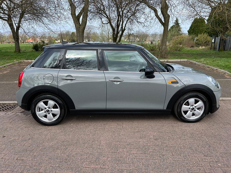 MINI Hatch 1.5 Cooper D Euro 6 (s/s) 5dr 5dr Manual 2025