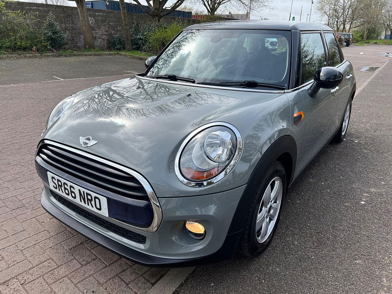 MINI Hatch 1.5 Cooper D Euro 6 (s/s) 5dr 5dr Manual 2025