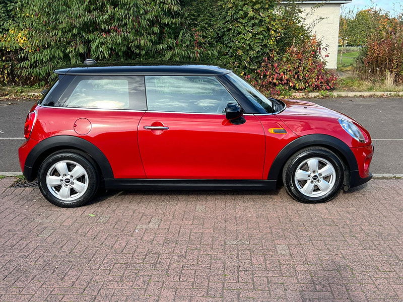 MINI Hatch 1.5 Cooper Euro 6 (s/s) 3dr 3dr Manual 2024