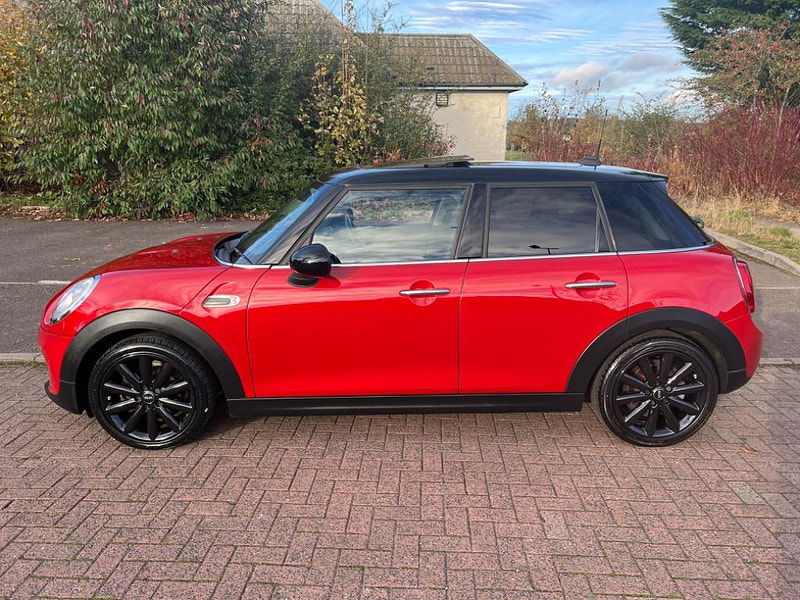 MINI Hatch 1.5 Cooper Steptronic Euro 6 (s/s) 5dr 5dr Automatic 2024