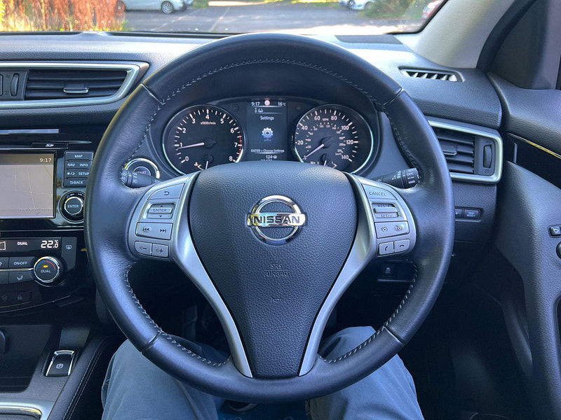 Nissan Qashqai 1.2 DIG-T N-Connecta 2WD Euro 6 (s/s) 5dr 5dr Manual 2025