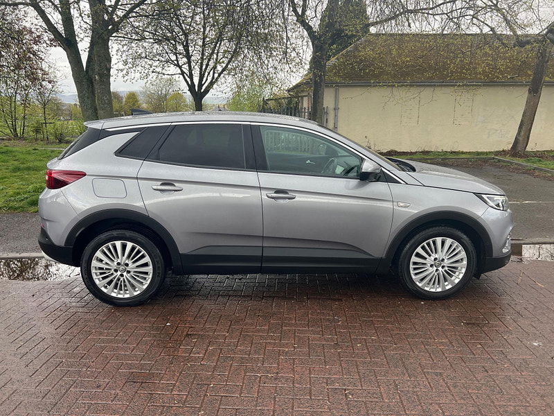 Vauxhall Grandland X 1.6 Turbo D BlueInjection Sport Nav Auto Euro 6 (s/s) 5dr 5dr Automatic 2025