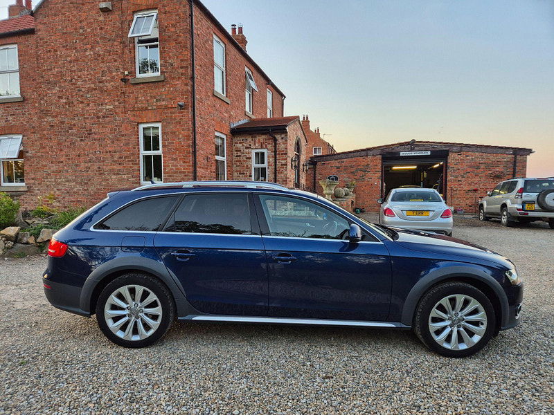 Audi A4 allroad 2.0 TDI S Tronic quattro Euro 5 (s/s) 5dr 5dr Automatic 2025