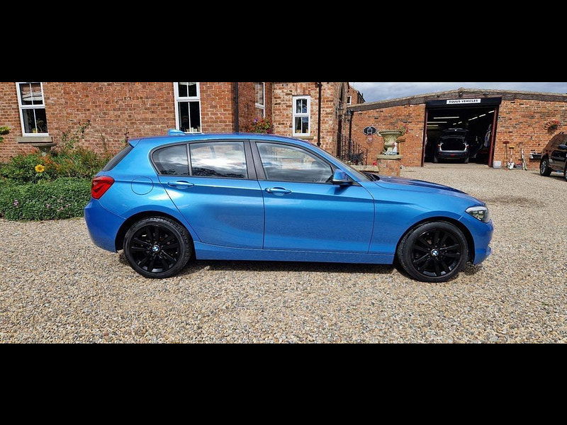 BMW 1 Series 1.5 116D SPORT 5d 114 BHP 5dr Manual 2025