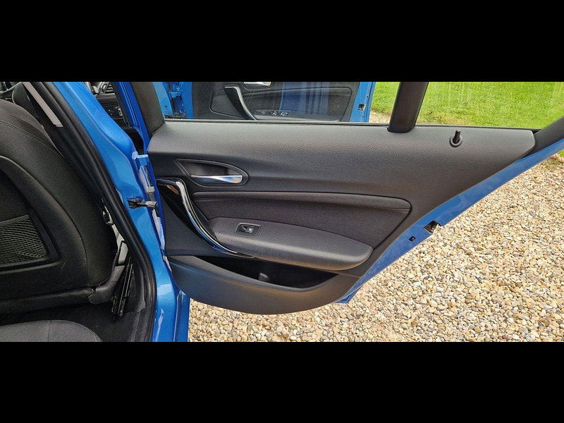 BMW 1 Series 1.5 116D SPORT 5d 114 BHP 5dr Manual 2025