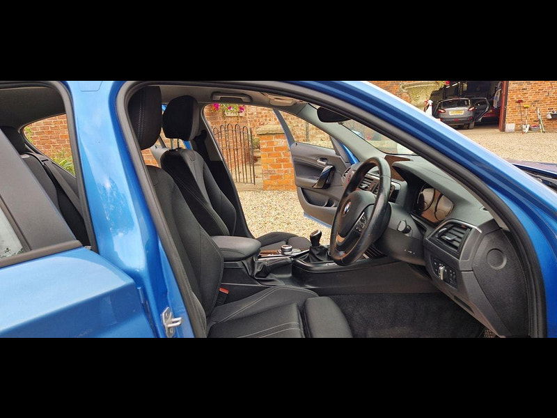 BMW 1 Series 1.5 116D SPORT 5d 114 BHP 5dr Manual 2025